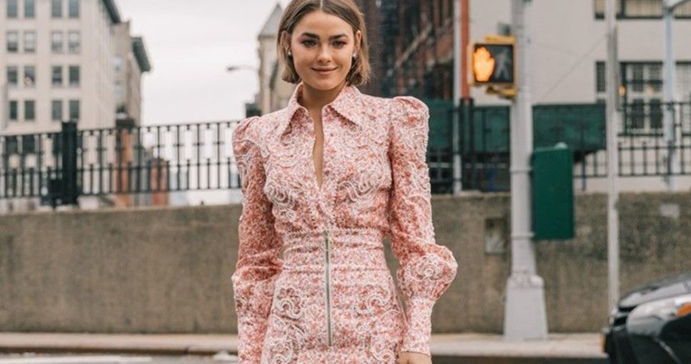 To υπερβολικά άσχημο παντελόνι που αγαπάει το Instagram μοιάζει με ανεξήγητο φαινόμενο