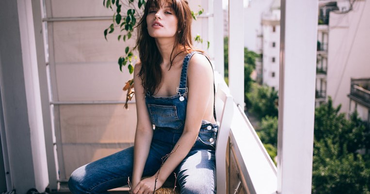 Τα πιο εντυπωσιακά μοντέλα στον κόσμο έχουν πάθει εμμονή με αυτό το προϊόν που κοστίζει 10 ευρώ