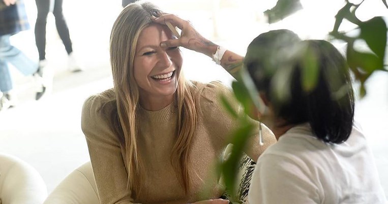 Άνω των 40: Το λάθος στο μακιγιάζ που κάνουμε όλες σύμφωνα με τη makeup artist της Γκουίνεθ Πάλτροου