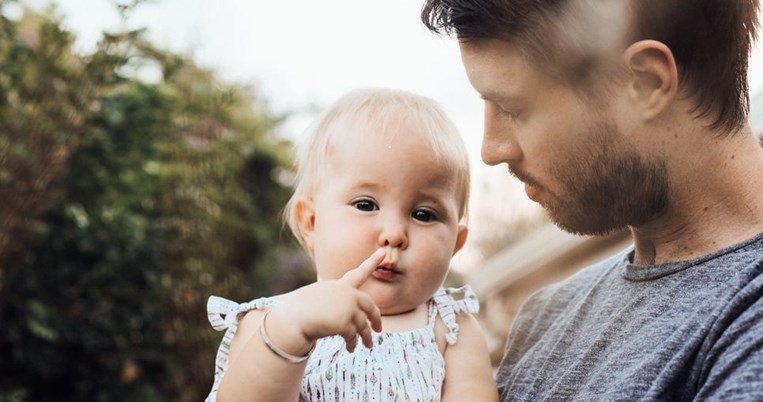 Η θλιβερή ιστορία που κρύβεται πίσω από την καθιέρωση της Γιορτής του Πατέρα