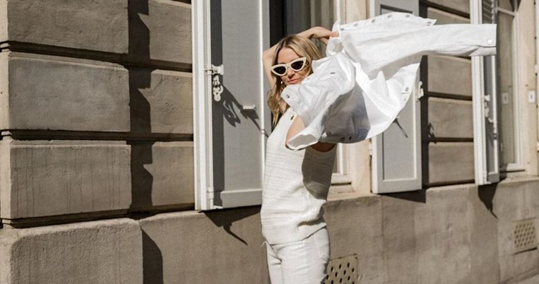 «Από πού αγοράζει τα 6 βασικά κομμάτια της η 55χρονη στιλάτη μητέρα μου»: Τα κορυφαία brands