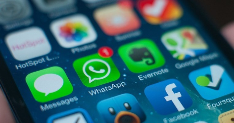 Πώς η νέα αναβάθμιση του WhatsApp μάς βοηθά να δούμε ποιος αγνοεί τα μηνύματά μας 