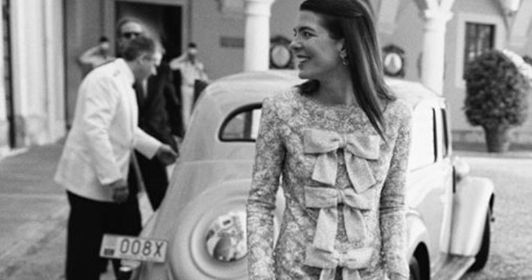 H Σάρλοτ Κασιράγκι παντρεύτηκε για δεύτερη φορά στην Προβηγκία με ένα παραμυθένιο νυφικό