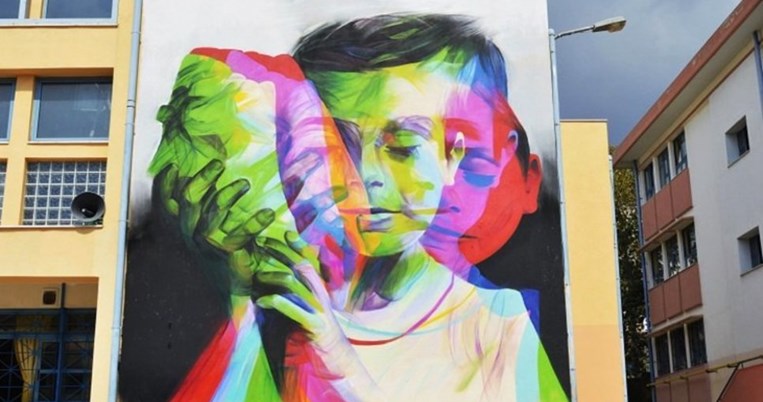 Η Πάτρα αλλάζει πρόσωπο: Η 10η τοιχογραφία που ντύνει τα κτίριά της στο ArtWalk 2019
