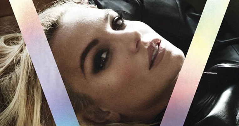 Είναι αυτή η Britney Spears; Μεταμορφωμένη σε νέα φωτογράφιση 