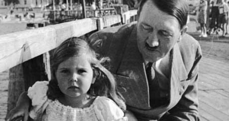 Αθωότητα και φρίκη: Η τραγική ιστορία της μικρής Χέλγκα στην οποία είχε αδυναμία ο Χίτλερ