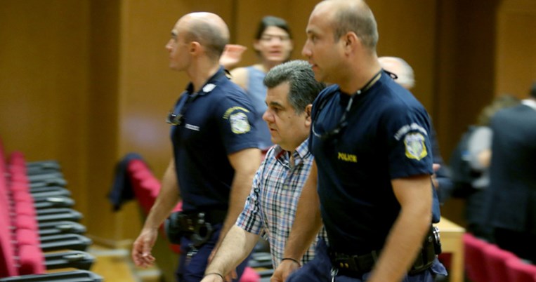 «Η ψυχή ενός μαχαιροβγάλτη»: Μια εύγλωττη τοποθέτηση στο Facebook για το σχόλιο «απλή ανθρωποκτονία»