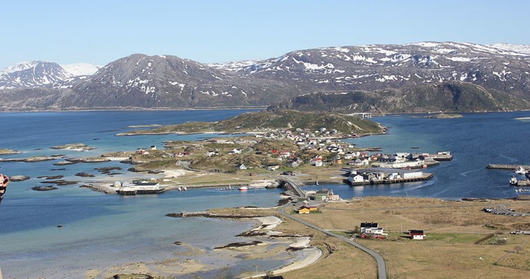  Η Ικαρία του βορρά: Το νησί της Νορβηγίας που θέλει να καταργήσει τον χρόνο