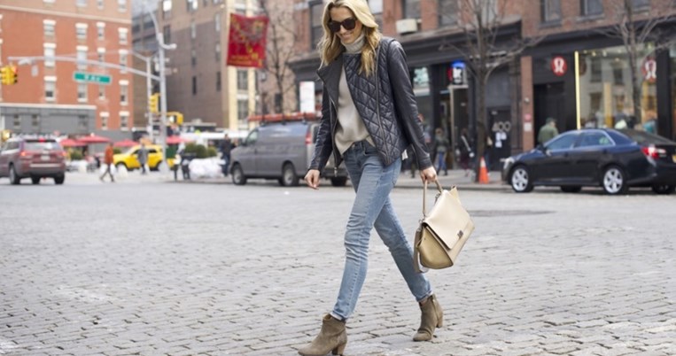 Θες να εφαρμόζει τέλεια το jean σου; Έχουμε 4 τρικς που θα σε βοηθήσουν να το πετύχεις