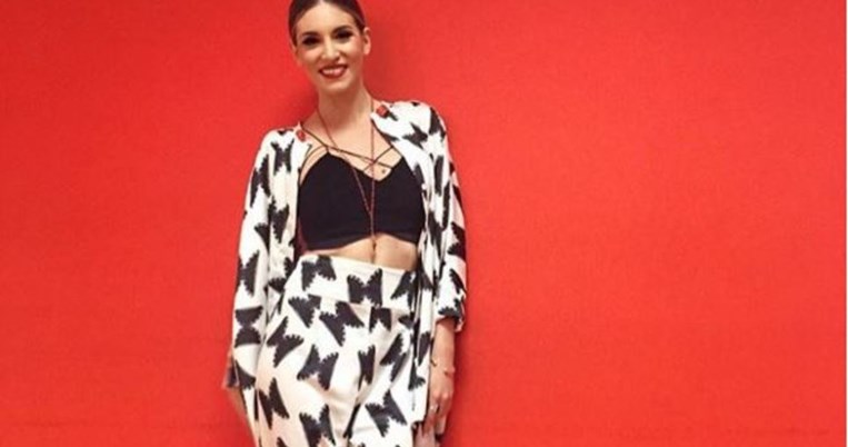 Τι φόρεσε η Αθηνά Οικονομάκου στην εκπομπή του Γρηγόρη Αρναούτογλου The2nightshow; 