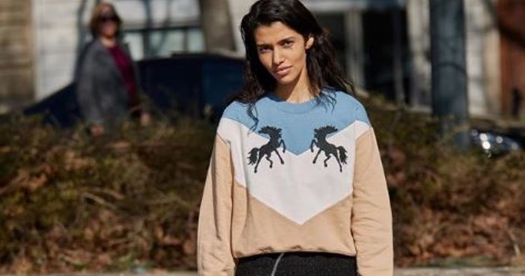 Tις γνωρίζουμε ήδη. Oι 3 κορυφαίες τάσεις στα πουλόβερ για τον χειμώνα του 2019-2020