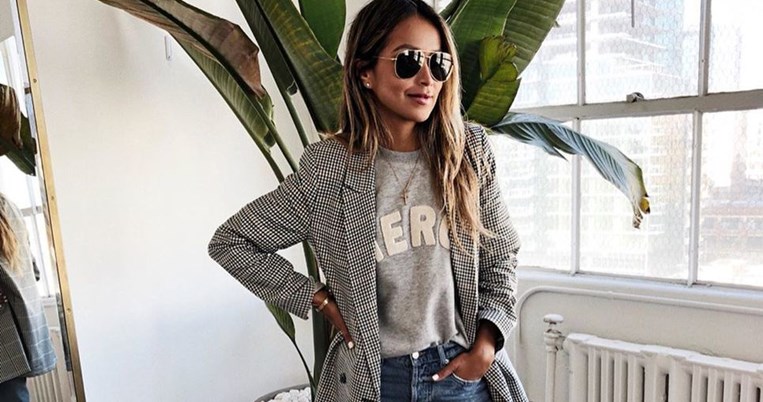 Οι νέες, φθινοπωρινές τάσεις που πρέπει να αποφύγουν οι μικρόσωμες γυναίκες. Ποιες τους ταιριάζουν