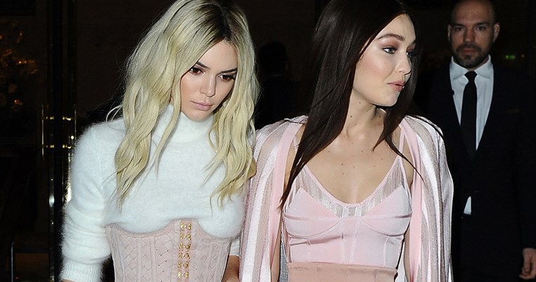 Τι αντάλλαξαν Kendall Jenner και Gigi Hadid  αναστατώνοντας το Παρίσι 