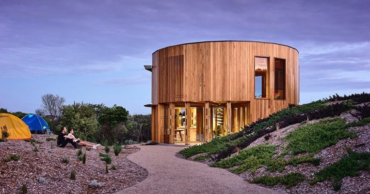 Αυτό είναι το ομορφότερο σπίτι στον κόσμο: Ένα μοναδικό μείγμα ζεστασιάς και sci-fi αισθητικής
