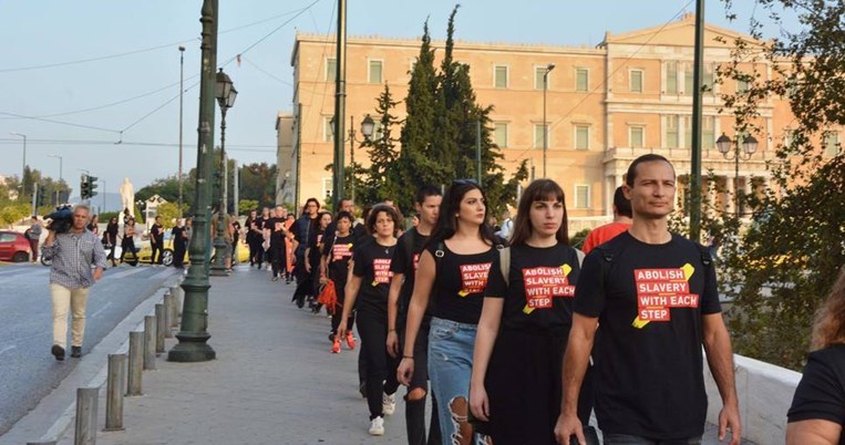 Ένα σιωπηλό πλήθος θα βγει στους δρόμους της Αθήνας το Σάββατο 19 Οκτωβρίου για σπουδαίο σκοπό
