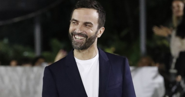 «Ο Τραμπ είναι ανέκδοτο»: Ο σχεδιαστής Nicolas Ghesquière του Louis Vuitton διαχώρισε τη θέση του