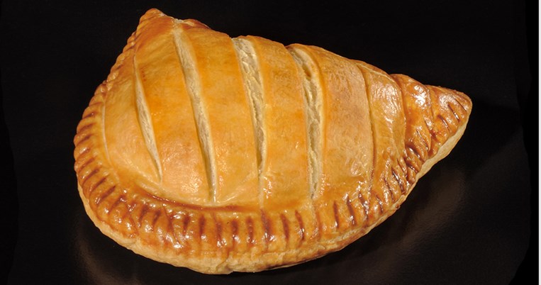 Με αυθεντική συνταγή κλασικής, γαλλικής σφολιάτας, η νέα σειρά κρουασαντερί Feuillette από τη Βενέτη