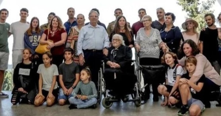 92χρονη από τη Βέροια ξανασυναντήθηκε με οικογένεια Εβραίων που είχε σώσει στον Β’ Παγκόσμιο Πόλεμο