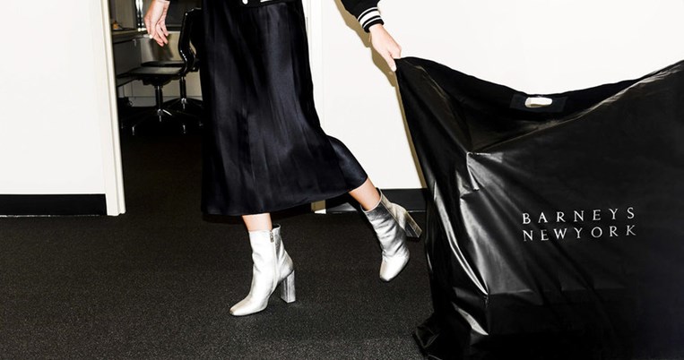 Τα θρυλικά πολυκαταστήματα Barneys κλείνουν στη ΝΥ -Τα κομμάτια μόδας που θα βρείτε με έκπτωση