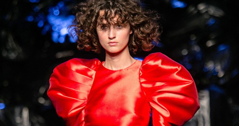 Τα νέα φορέματα των Mi-Ro για τον χειμώνα του 2020 θα γίνουν το νέο σου «κόλλημα»