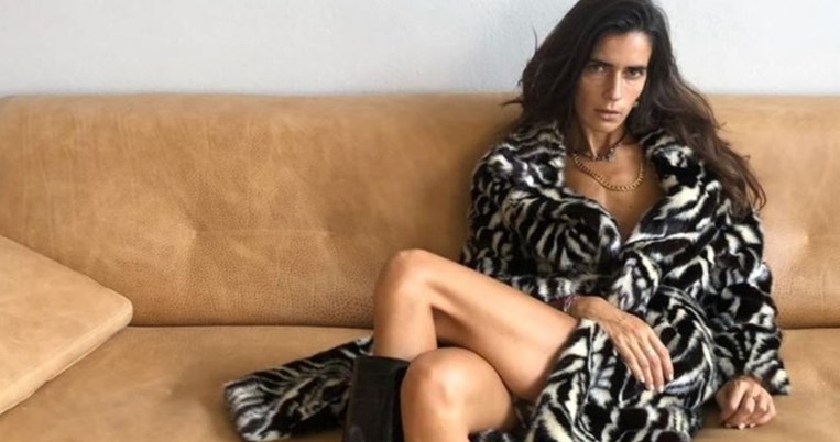 Άψογες επιλογές: 10 κομμάτια από τα Mango που θα ντύσουν τις μέρες και τις νύχτες σου