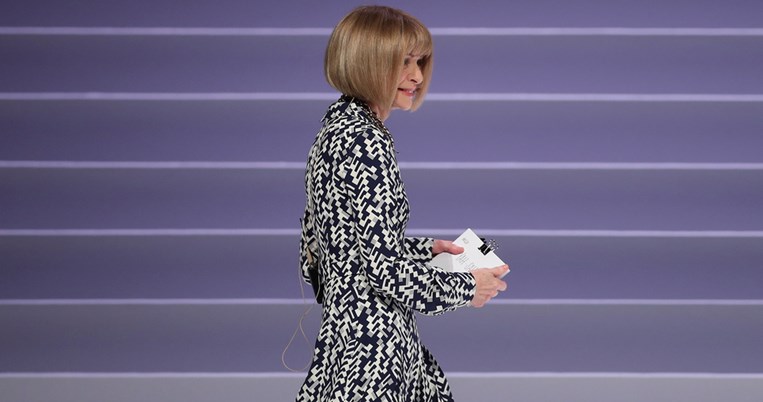 «Ό,τι άλλο φορέσεις θα είναι λάθος». Η Άννα Γουίντορ εξηγεί ποια είναι τα 4 πανωφόρια του χειμώνα