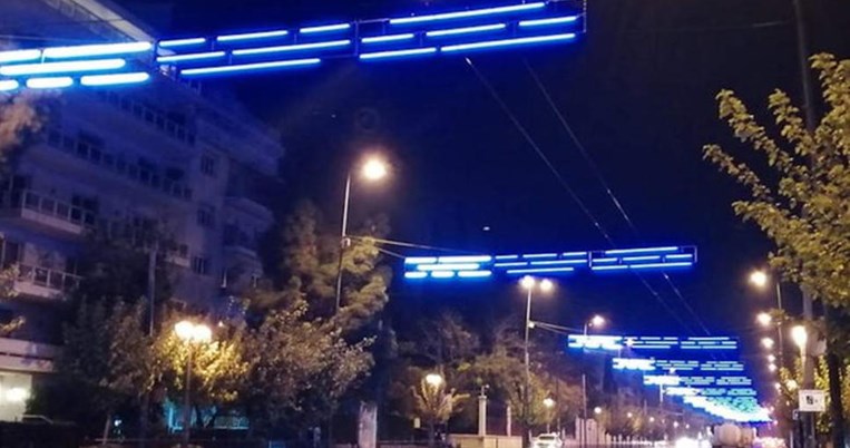 Μια κάποια απογοήτευση: Χαμός στο Twitter για τον στολισμό της Αθήνας