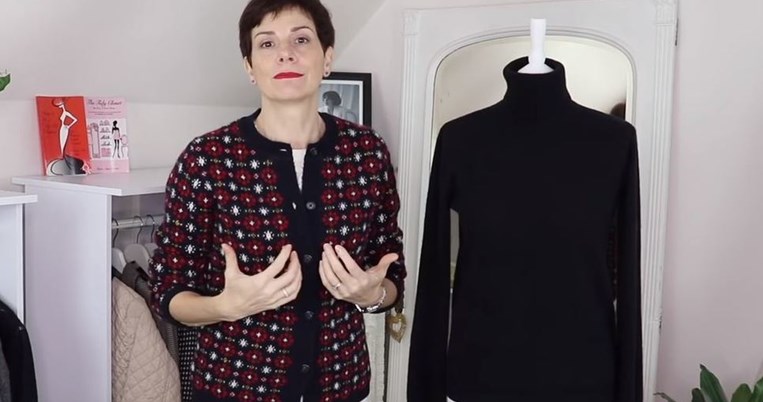 Μια Παριζιάνα, άνω των 50, σου δείχνει πώς να συνδυάσεις σωστά το μαύρο, κλασικό ζιβάγκο σου 