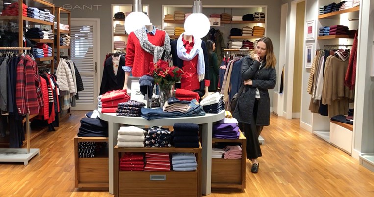 10+1 λόγοι για να είσαι χαρούμενη τις γιορτές: H Κορίνα Βρούσια έχει κάτι να σου προτείνει 