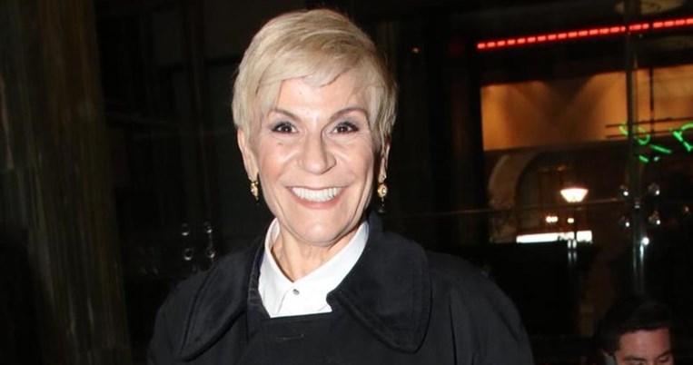 «Χάλασε η ζωή μας όταν έμαθα πως είμαι υιοθετημένη». Η εξομολόγηση της Χρύσας Ρώπα