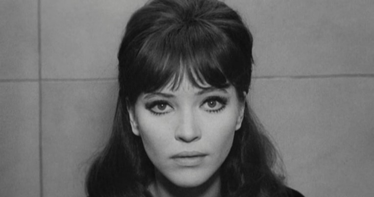 Άννα Καρίνα: Η μούσα του Γκοντάρ που ενέπνευσε το απόλυτο μακιγιάζ των 60s δεν είναι πια εδώ