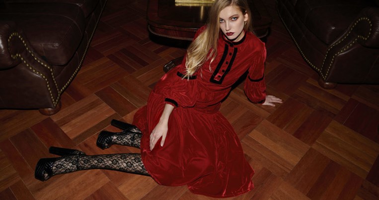 Η πρώτη ready to wear συλλογή της Μίνας Λαμπράκη κατακλύζεται από γκλάμουρ και κομψότητα  