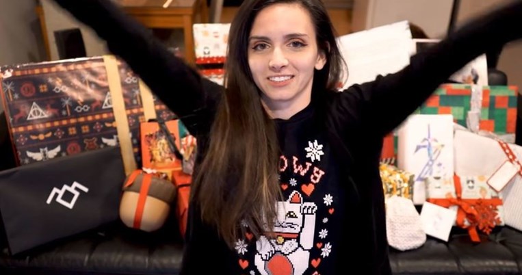 'Επαθε σοκ. Μία γυναίκα πήρε μέρος σε ανταλλαγή δώρων στο Reddit και της έτυχε ο Μπιλ Γκέιτς