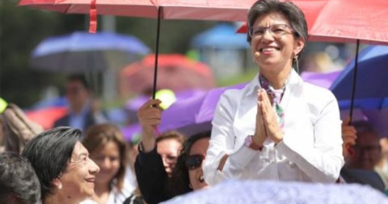 H πρώτη γυναίκα δήμαρχος της Μπογκοτά, Claudia López,  μόλις παντρεύτηκε τη σύντροφό της 