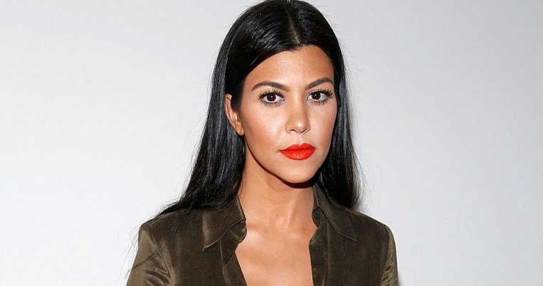 H Kourtney Kardashian έκανε το χειρότερο photoshop 