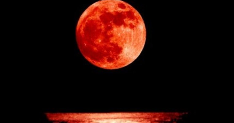 Η «πανσέληνος του λύκου» στις 10 Ιανουαρίου και το εφέ του «ματωμένου φεγγαριού»
