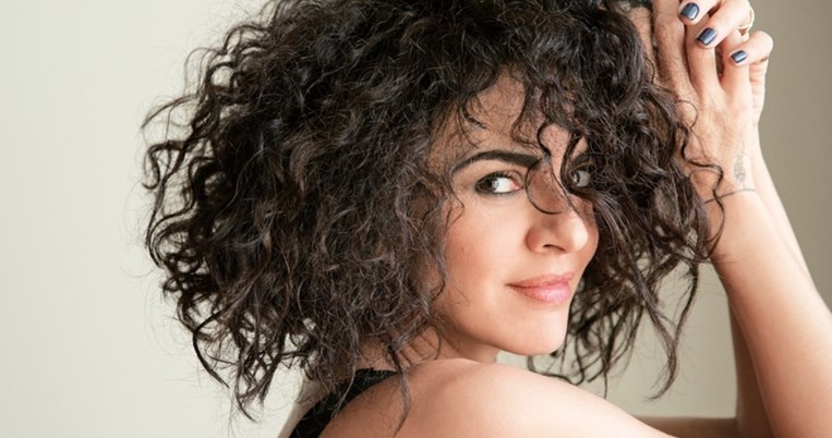 Tο Wikipedia μόλις «πέθανε» τη Μαρία Σολωμού. Η ξεκαρδιστική ανάρτηση της ηθοποιού