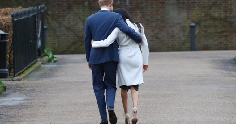 Το μάρκετινγκ είναι πολύ μπροστά. Το ΙΚΕΑ κυκλοφορεί διαφήμιση υποστηρίζοντας τον Χάρι και τη Μέγκαν