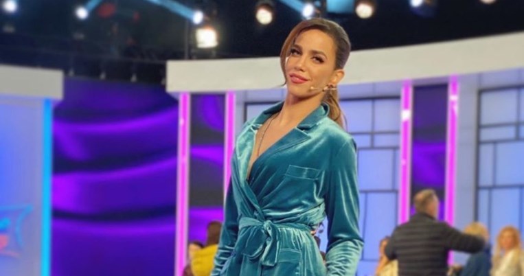 To outfit που επαναλήφθηκε: H Κατερίνα Στικούδη με ρούχο που έχουμε δει σε άλλη Ελληνίδα celebrity