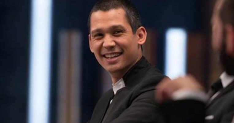 Ο Σωτήρης Κοντιζάς σε σπάνια, δημόσια εμφάνιση με τη σύντροφό του, Δέσποινα