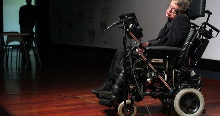 Στίβεν Χόκινγκ: «Η ανθρωπότητα θα εξαφανιστεί από την απληστία και τη βλακεία» 