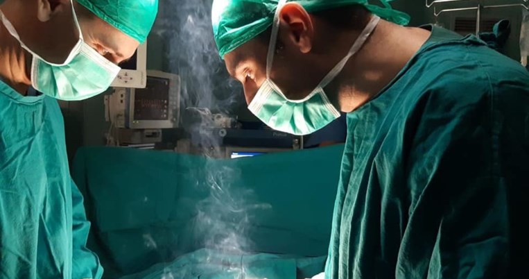 «Η μάσκα ένα ρόλο έχει είτε τη βάλουμε στο πρόσωπο είτε τη φορέσουμε για βρακί»