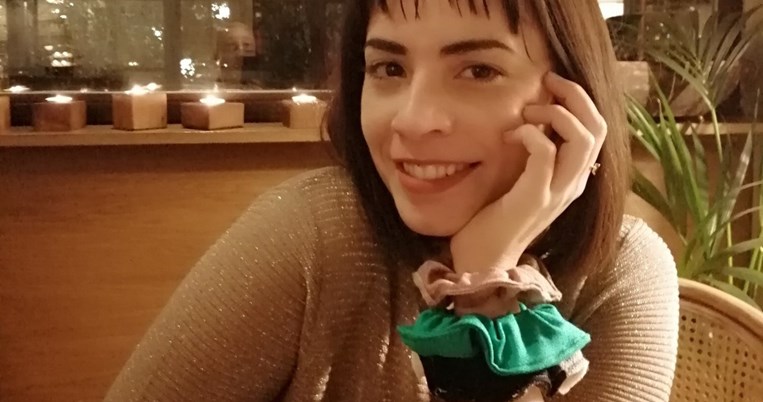 Από κοκαλάκια μέχρι φούστες: Μία Ελληνοϊταλίδα στο Γαλάτσι φτιάχνει τα πάντα από ανακυκλώσιμα υλικά
