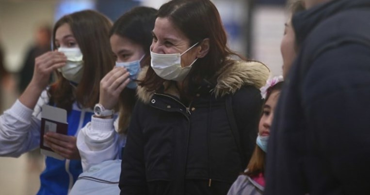 Κοροναϊός: Αυτές είναι οι νέες οδηγίες για το ποιοι πρέπει να φορούν οπωσδήποτε μάσκα