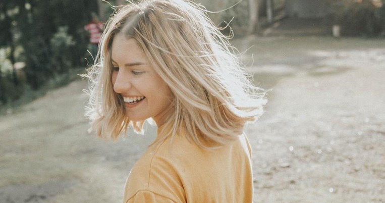 Χάρη σε αυτό το «μαγικό», οικονομικό προϊόν σταμάτησα να πηγαίνω κάθε μήνα στο κομμωτήριο