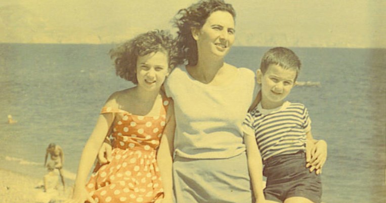 «Δεν φτιάχνουμε μία ιστορία για το καπλάνι;» Όταν η Άλκη Ζέη άλλαξε για πάντα τη νεανική λογοτεχνία