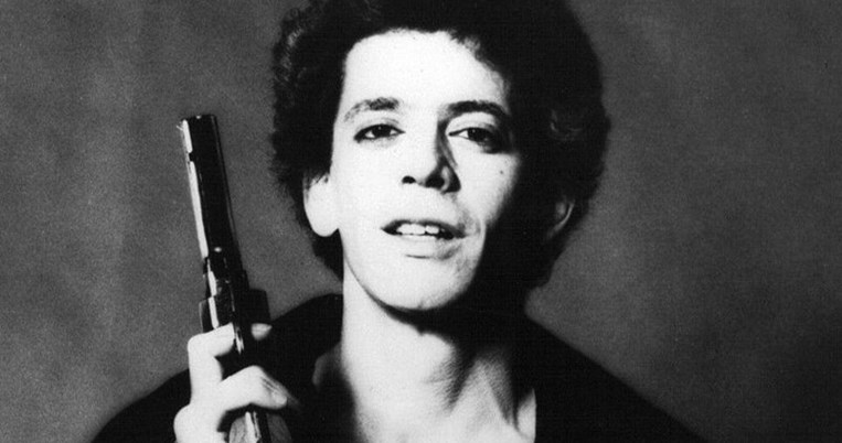 Οι γονείς του τού έκαναν ηλεκτροσόκ επειδή ήταν bisexual:Άγνωστες λεπτομέρειες της ζωής του Λου Ριντ