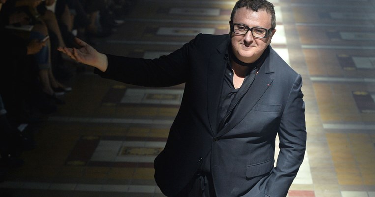 Ανακοινώθηκε η νέα σχεδιάστρια του οίκου Lanvin. Δείτε ποια γυναίκα διαδέχεται τον Alber Elbaz