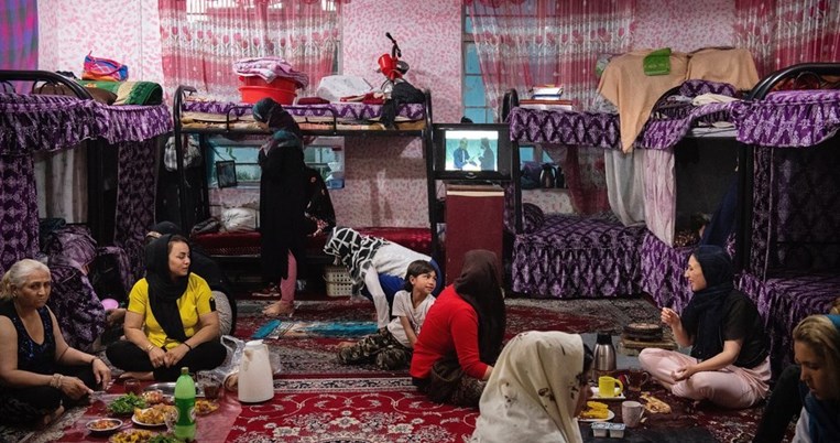 «Σκότωσα τον άντρα μου και είμαι πιο ελεύθερη από ποτέ». Οι φυλακισμένες γυναίκες του Αφγανιστάν