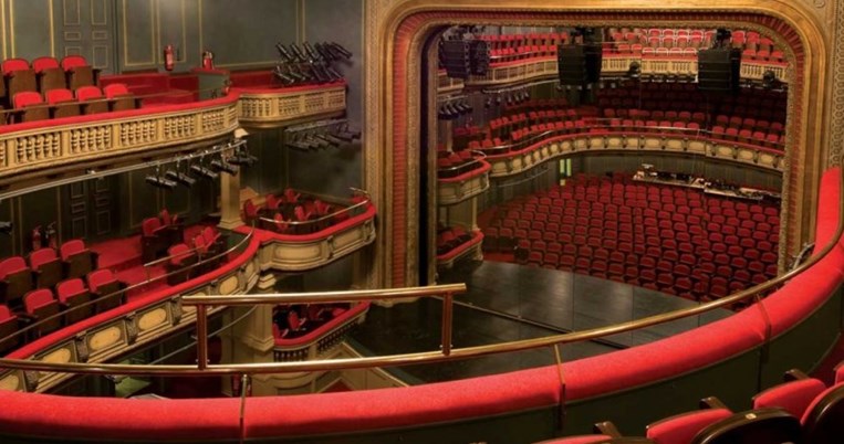 Αυξημένα μέτρα απολύμανσης παίρνουν τα θέατρα για τη μεγαλύτερη προστασία των θεατών